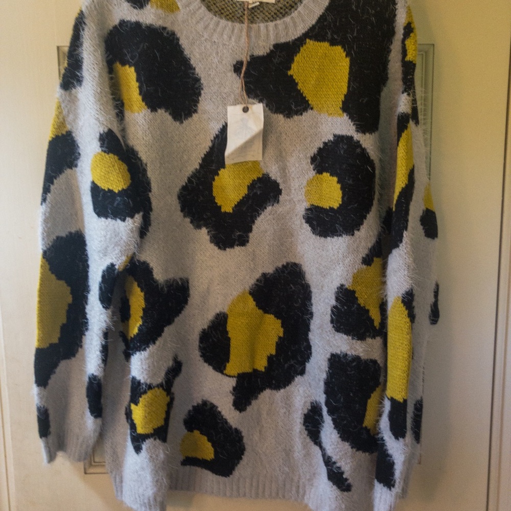 Easel sweater